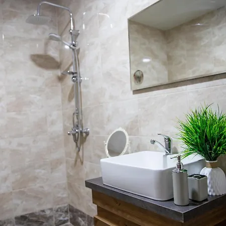 One-bedroom Premium Διαμέρισμα *