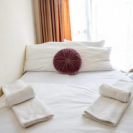 One-bedroom Premium Daire Aziz Konstantin ve Elena