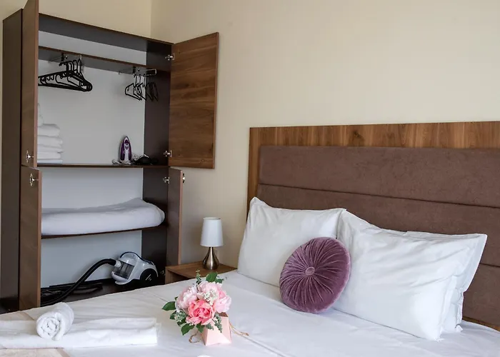 Apartamento One-bedroom Premium Saints Constantine and Helena